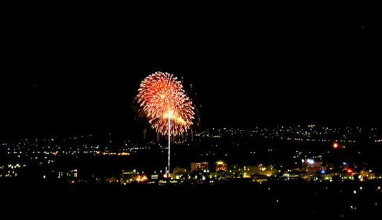 Canberra NY Fireworks 2006 from Mt Majura